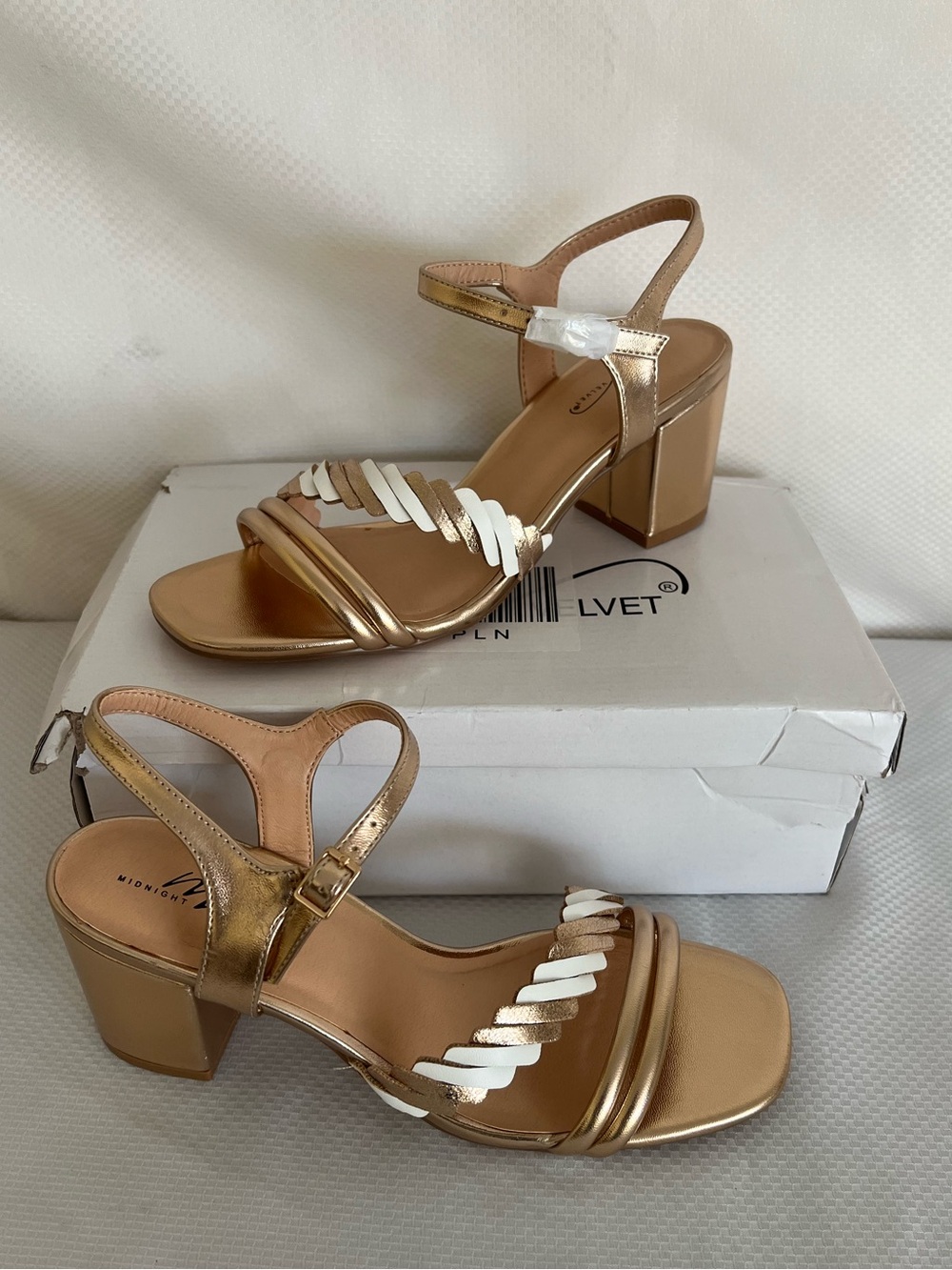 NEW Midnight Velvet Metallic Multi Sandal size: 39